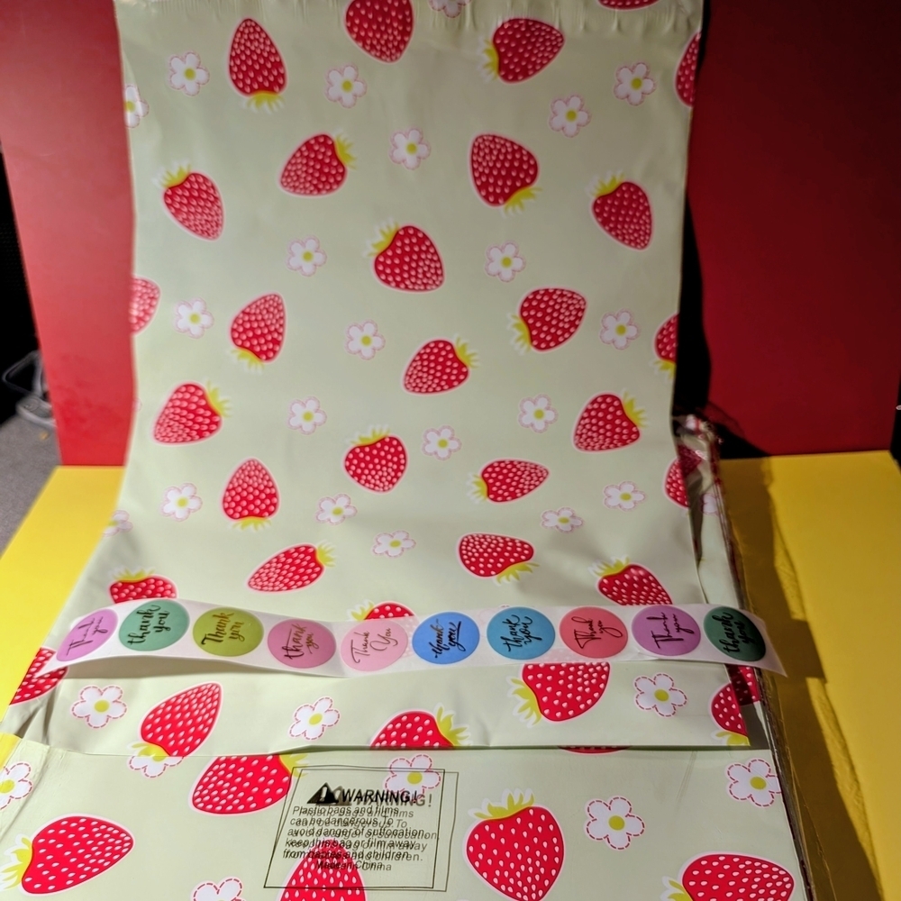 10 Huge 10x13 Strawberry Print Poly Mailers With 10 Thank You Stickers